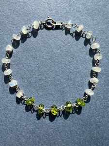 Peridot and moonstone Sterling silver Healing bracelet