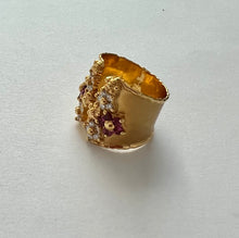 14K Yellow Gold Pink sapphire and Diamond ring