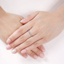18K Gold Twist Rope Stackable Diamond Fashion Ring