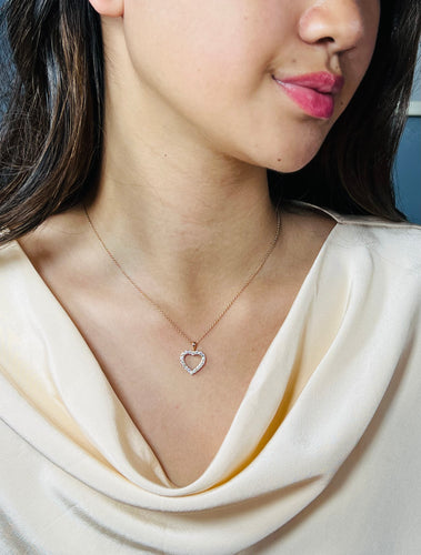 18K Gold Classic Diamond Heart Pendant Necklace